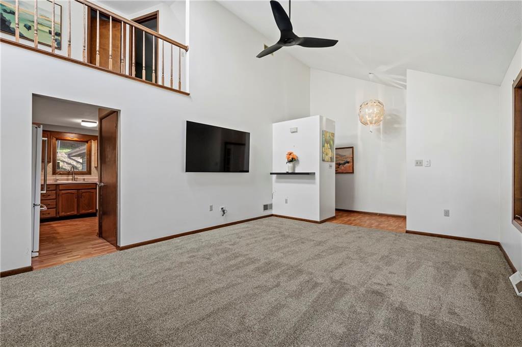 858 Bocktown Road Crescent, PA 15046 - Photo 4 of 26
