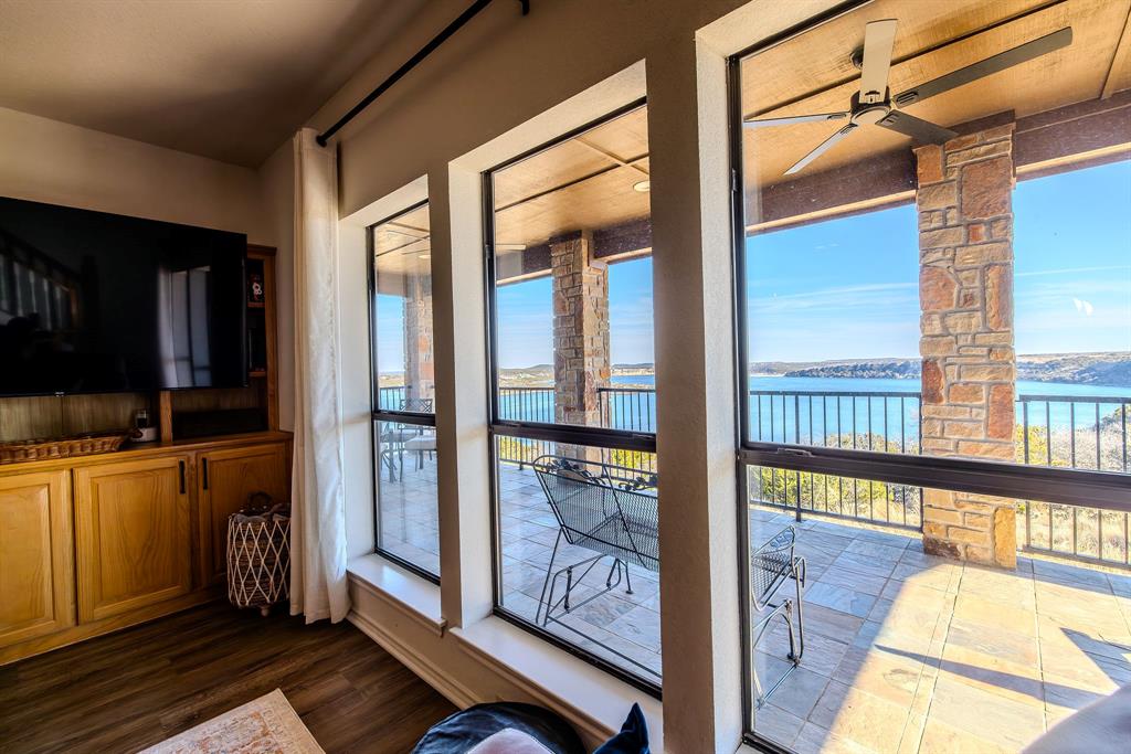 504 Eagle Point Road Graford, TX 76449 - Photo 9 of 38