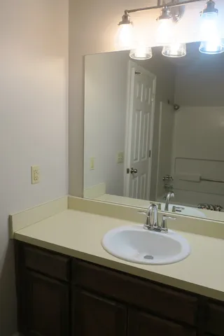 $1,900 | 228 Wynbrook Court, Nashville, TN 37221