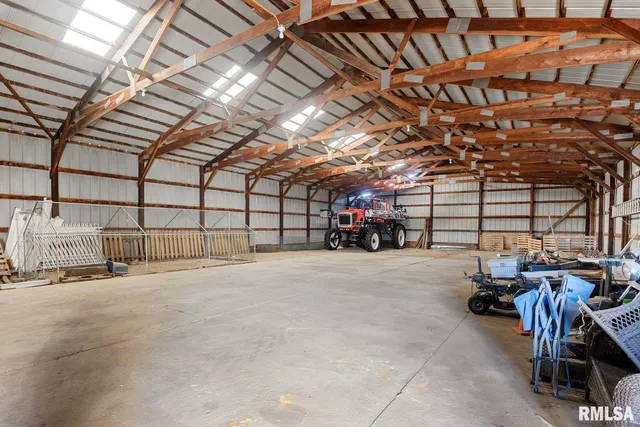 $375,000 | 2529 1600 East, Wyoming, IL 61491