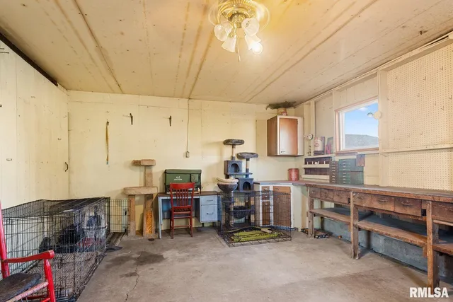 $375,000 | 2529 1600 East, Wyoming, IL 61491