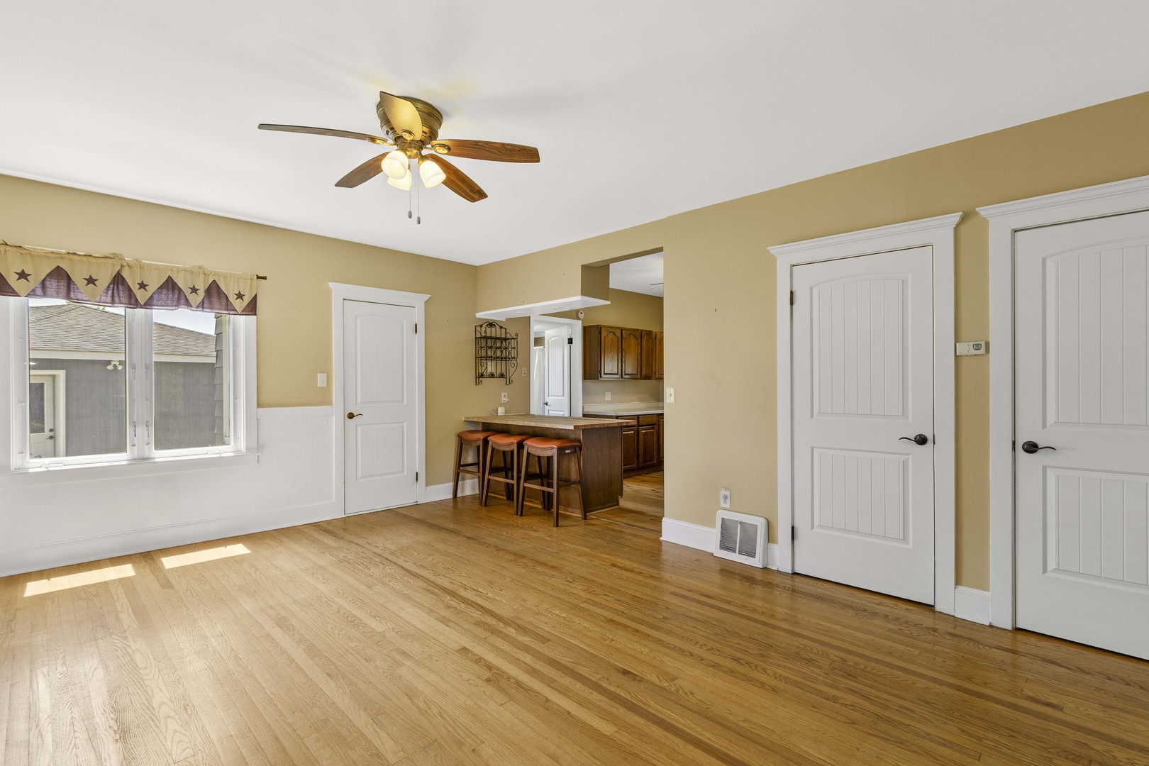 10202 Perry Road DeKalb, IL 60115 - Photo 5 of 48