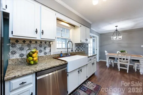 $595,000 | 5042 Virginian Lane, Charlotte, NC 28226