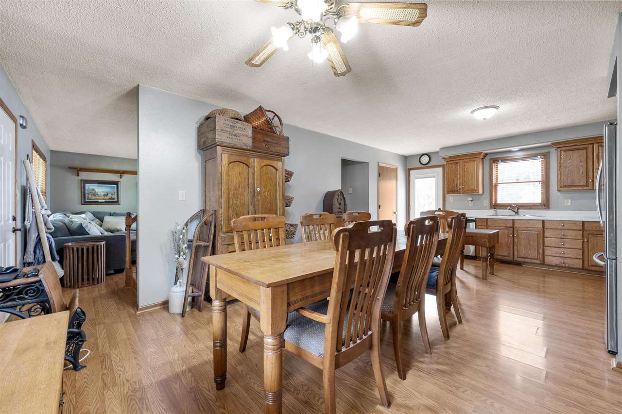 2198 Sugar Bottom Road Northeast Solon, IA 52333 - Photo 8 of 51 Gallery Image 8