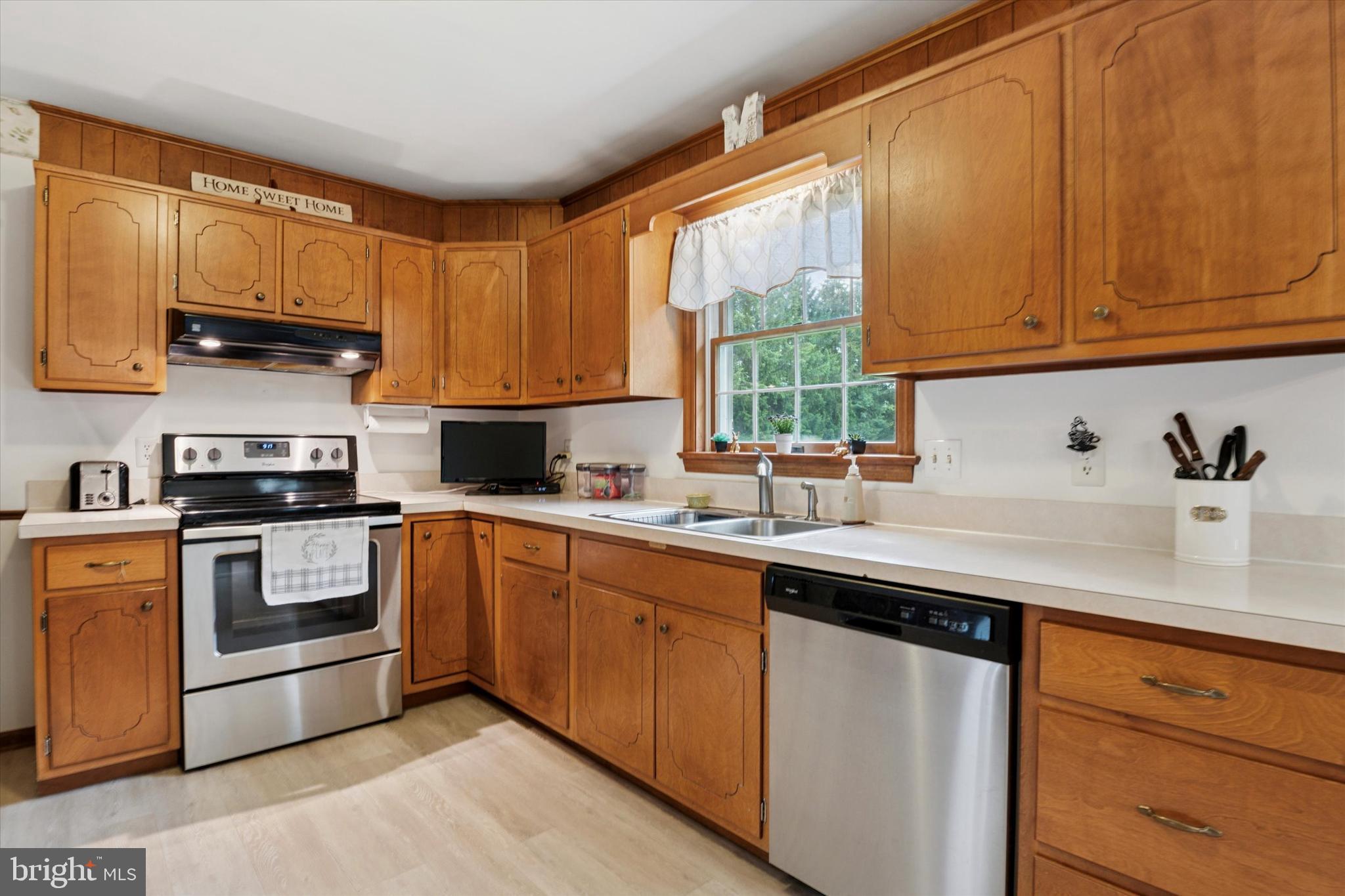 163 Lafayette Road Coatesville, PA 19320 - Photo 9 of 35 Gallery Image 9