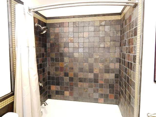 8065 Coldwater Road Flushing, MI 48433 - Photo 21 of 28 21206840-20.JPG