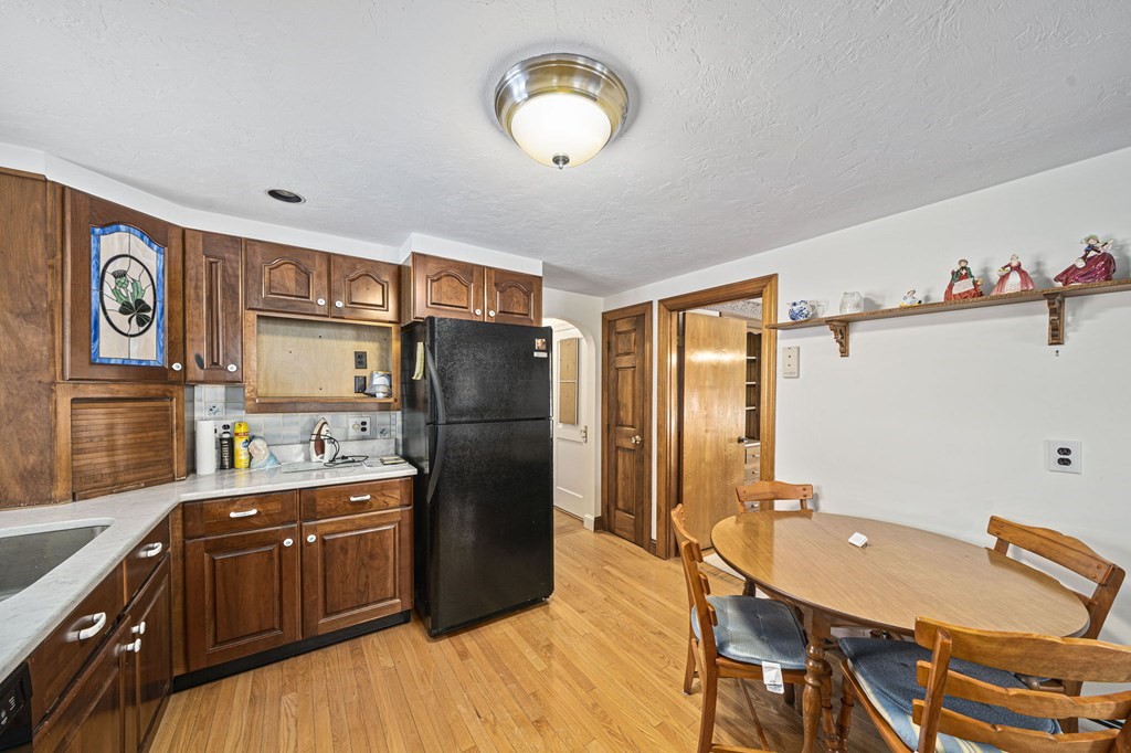 9 Colasanti Road Weymouth, MA 02191 - Photo 4 of 32 Gallery Image 4