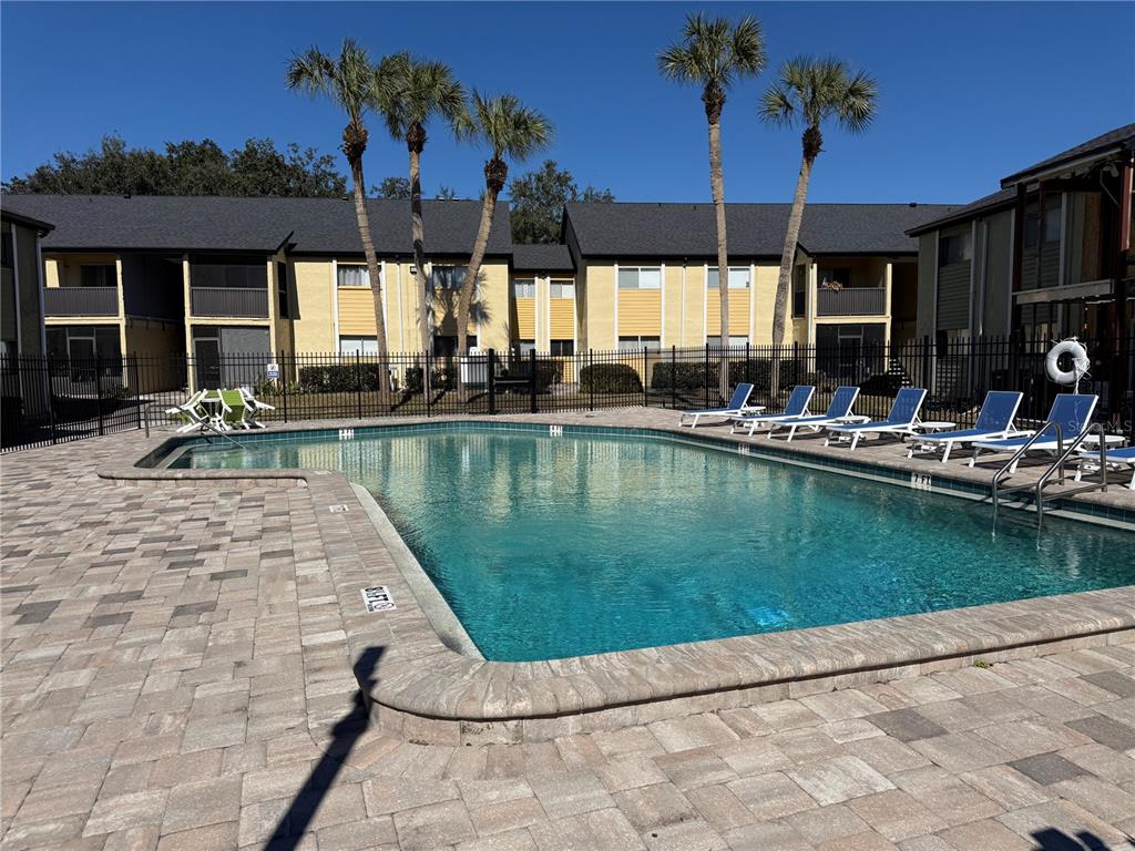 914 Lake Destiny Road, Unit F Altamonte Springs, FL 32714 - Photo 3 of 27