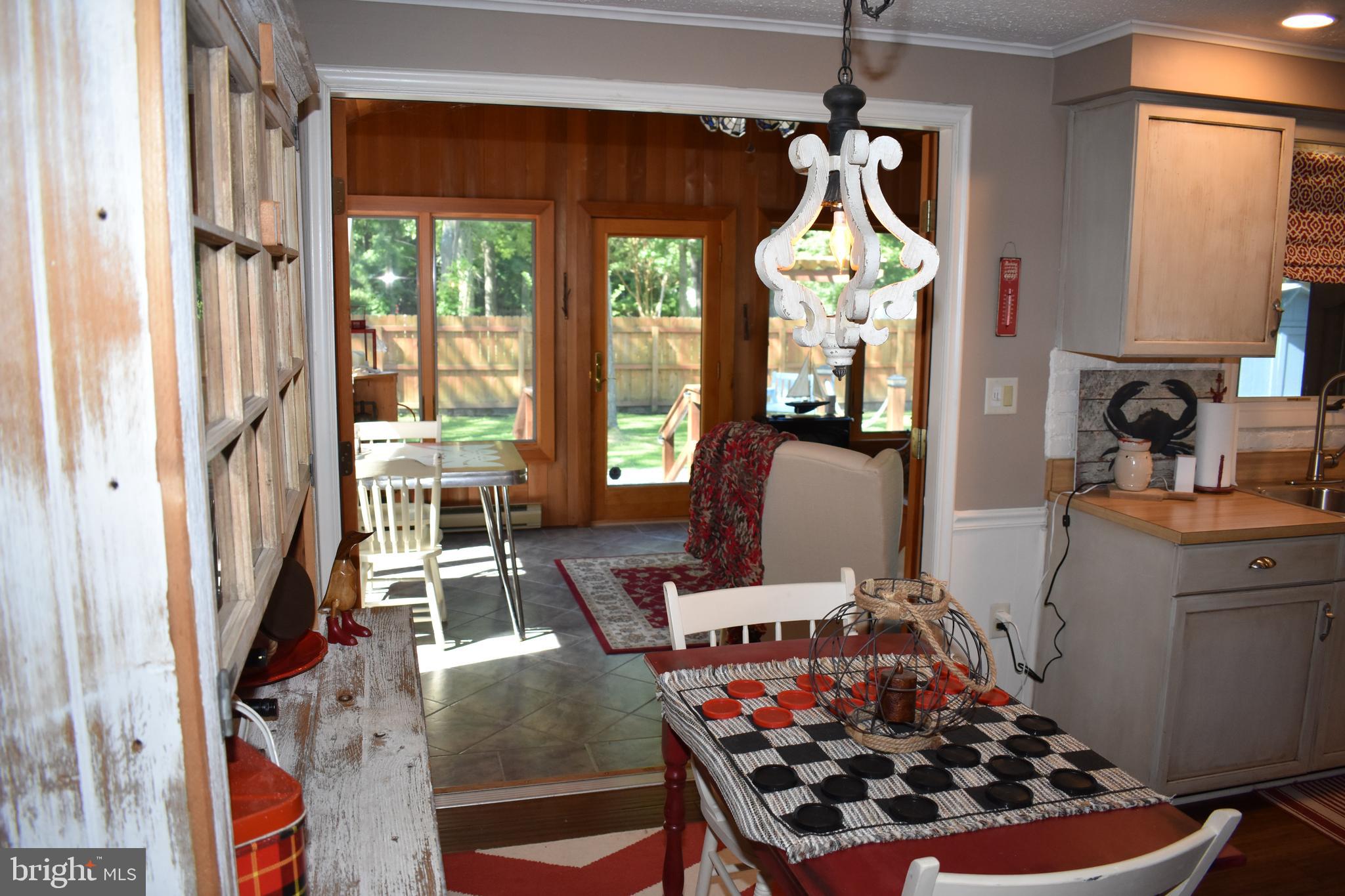 21435 Sinclair Road Tilghman, MD 21671 - Photo 14 of 38 Dining area