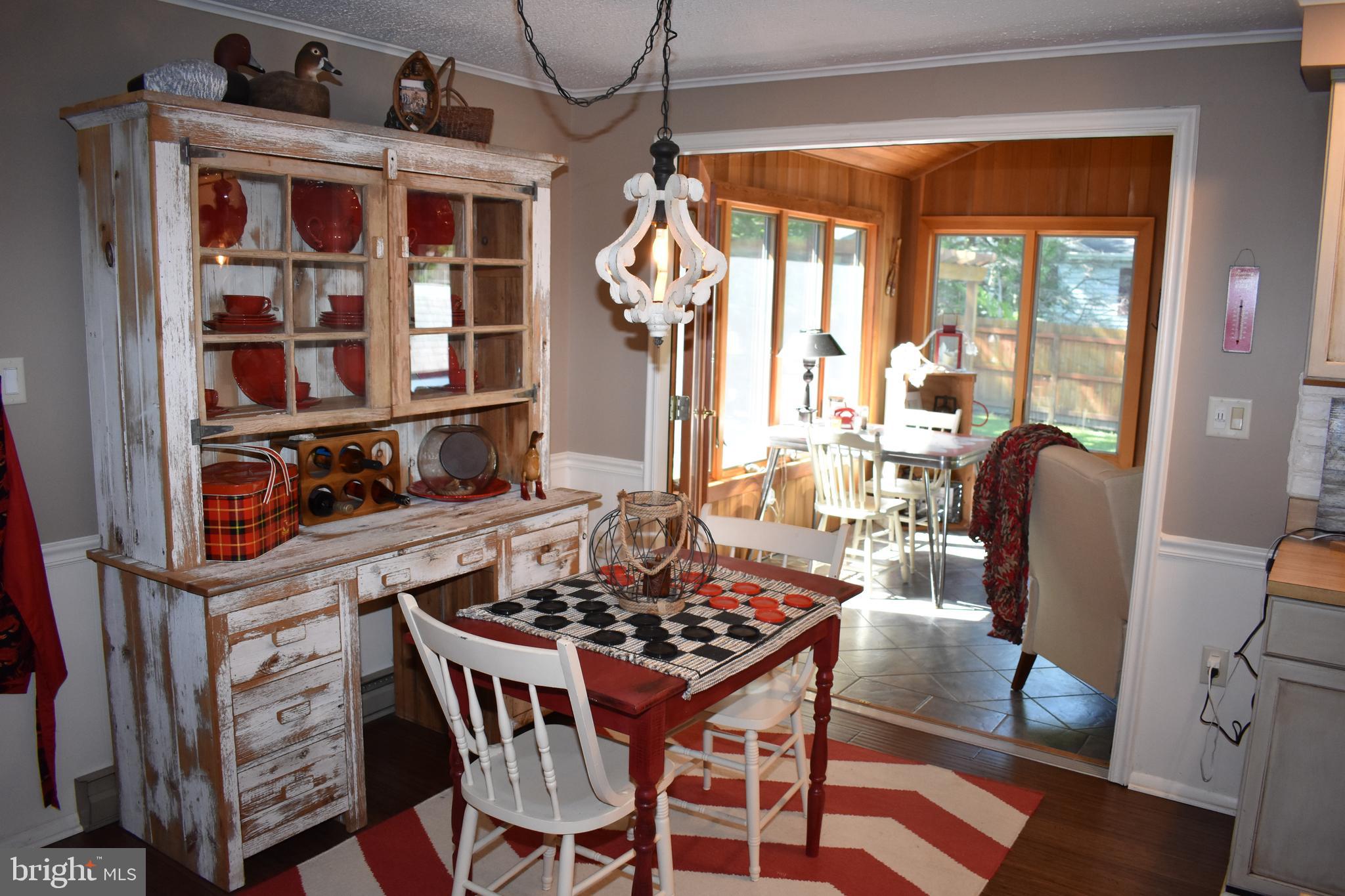 21435 Sinclair Road Tilghman, MD 21671 - Photo 15 of 38 Dining area