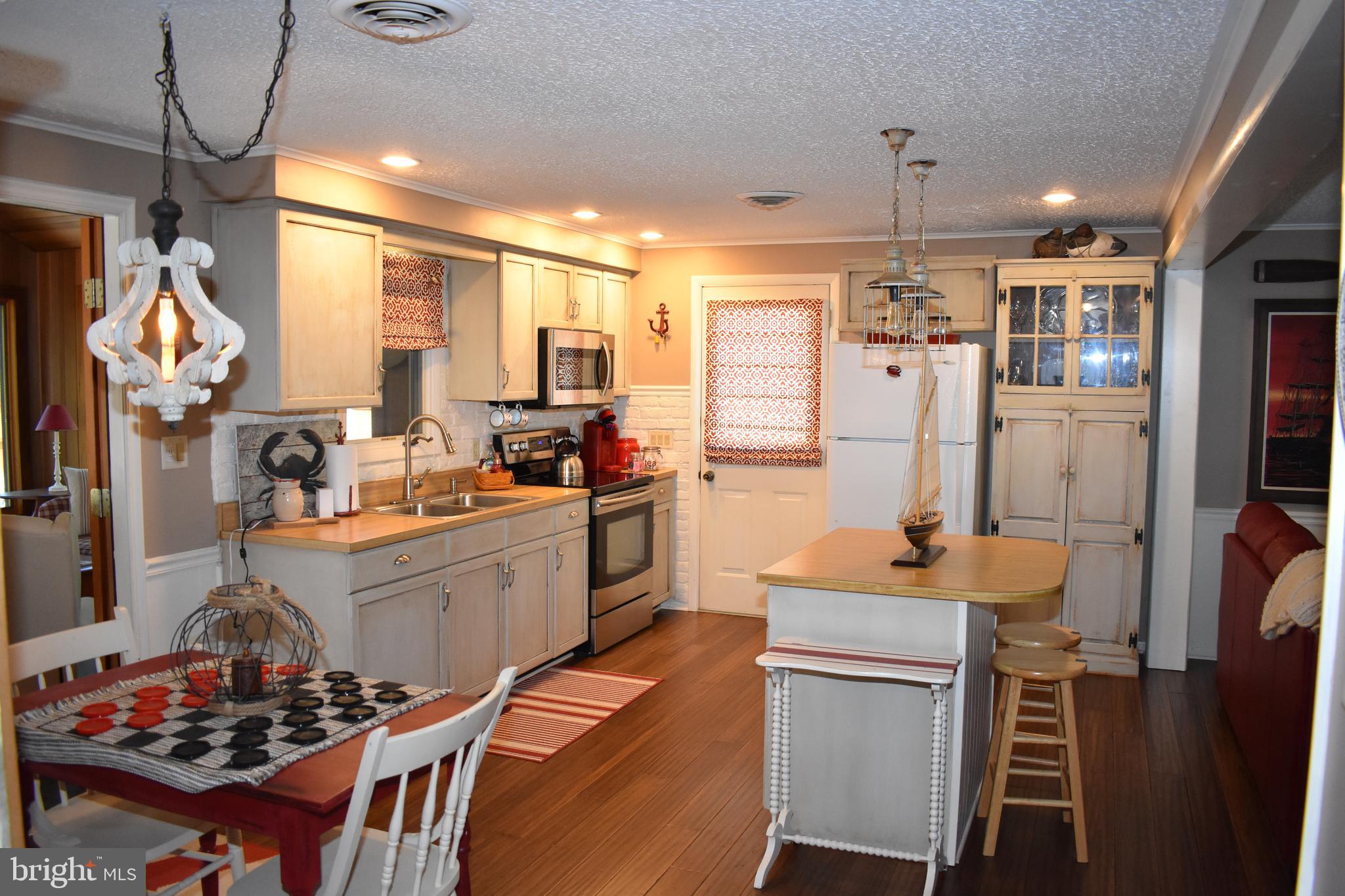 21435 Sinclair Road Tilghman, MD 21671 - Photo 17 of 38 Kitchen
