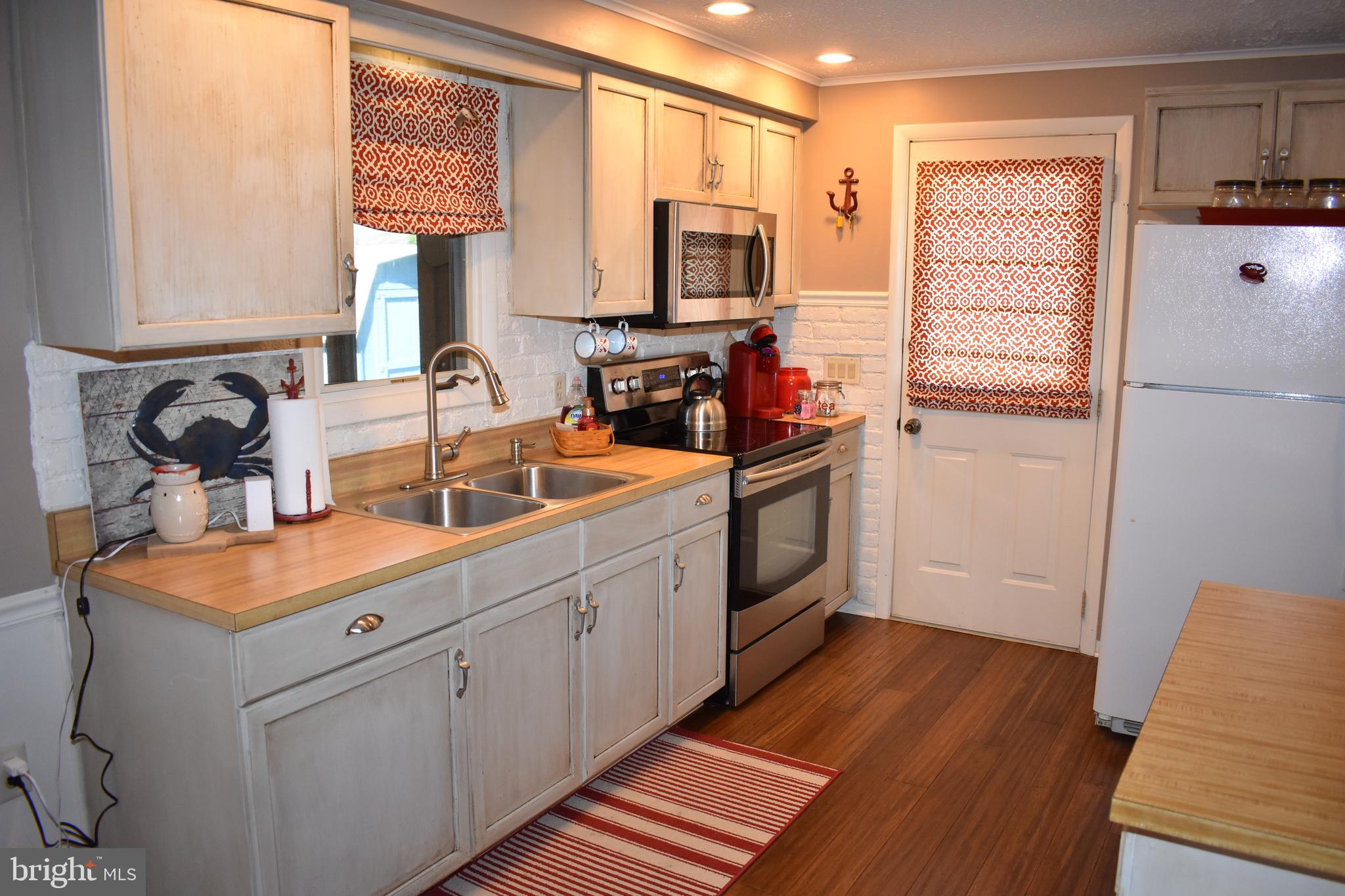 21435 Sinclair Road Tilghman, MD 21671 - Photo 21 of 38 Kitchen