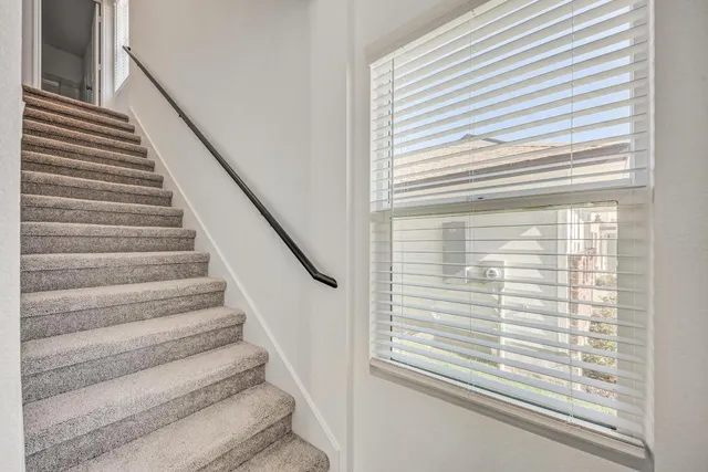 $1,945 | 367 Keefer, Kyle, TX 78640