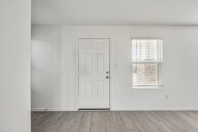 $1,945 | 367 Keefer, Kyle, TX 78640