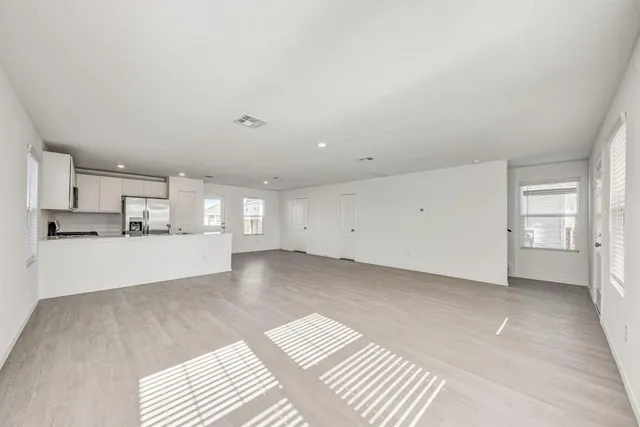 $1,945 | 367 Keefer, Kyle, TX 78640