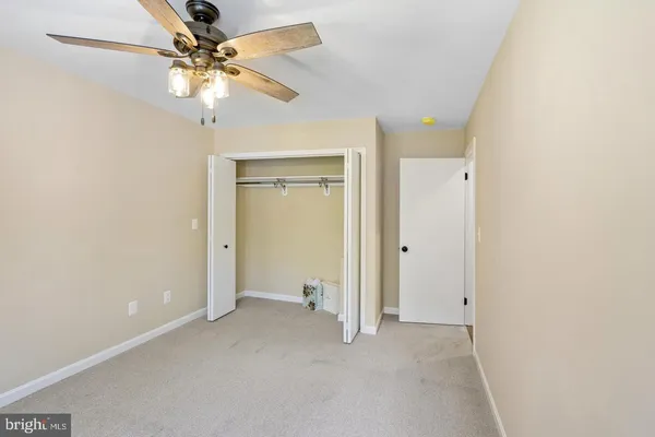 a picture of a bathroom