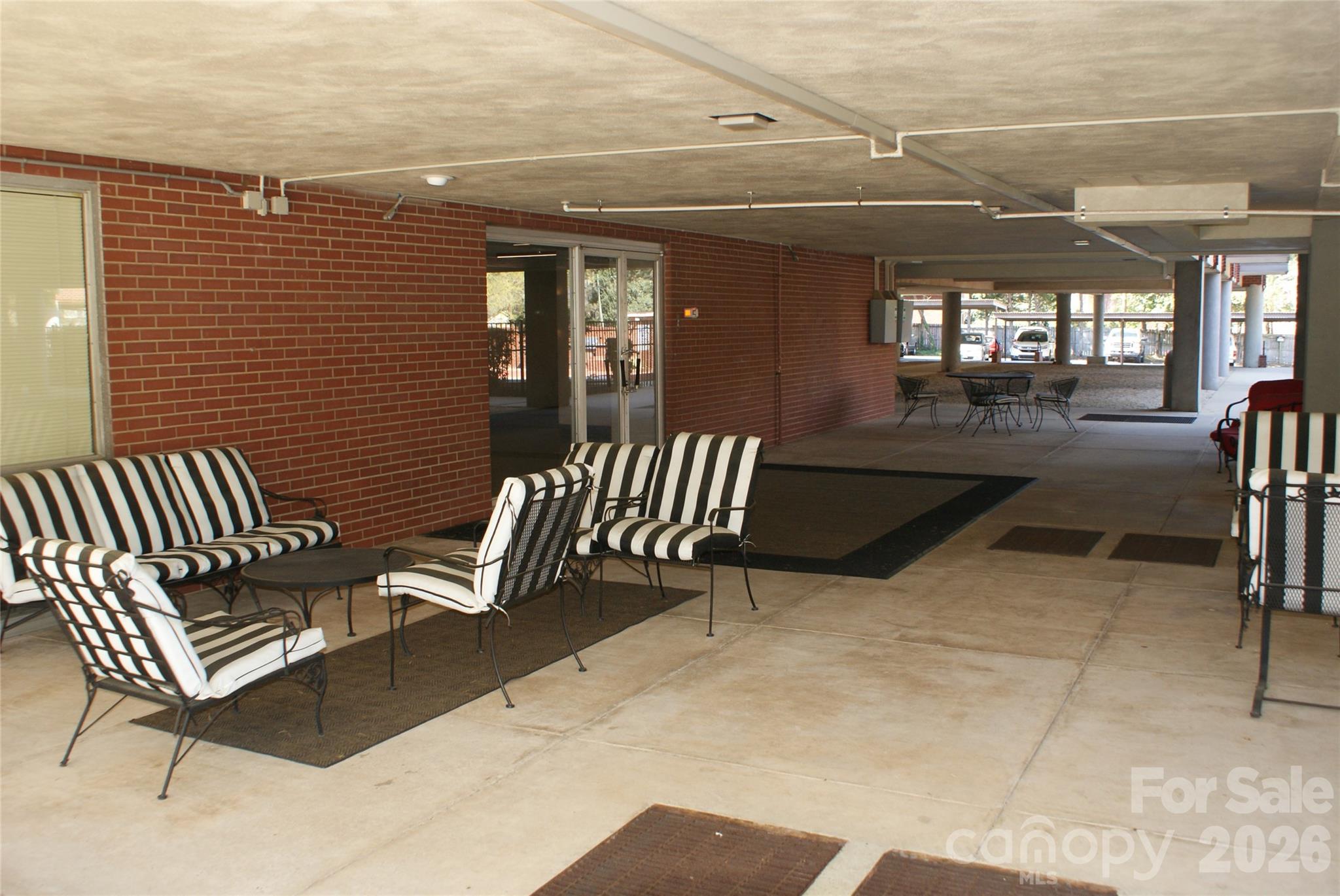 1300 Queens Road, Unit 312 Charlotte, NC 28207 - Photo 33 of 34