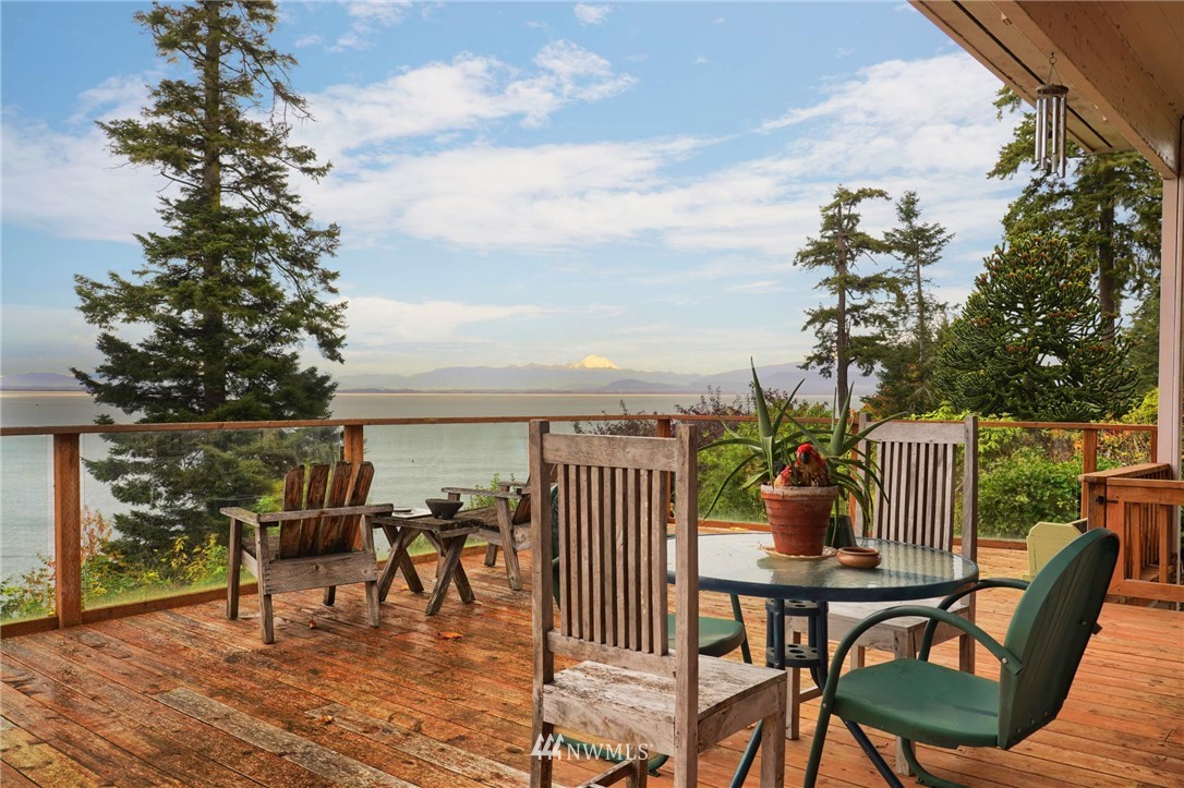 528 Maple Grove Road Camano Island, WA 98282 - Photo 1 of 25 Gallery Image 1