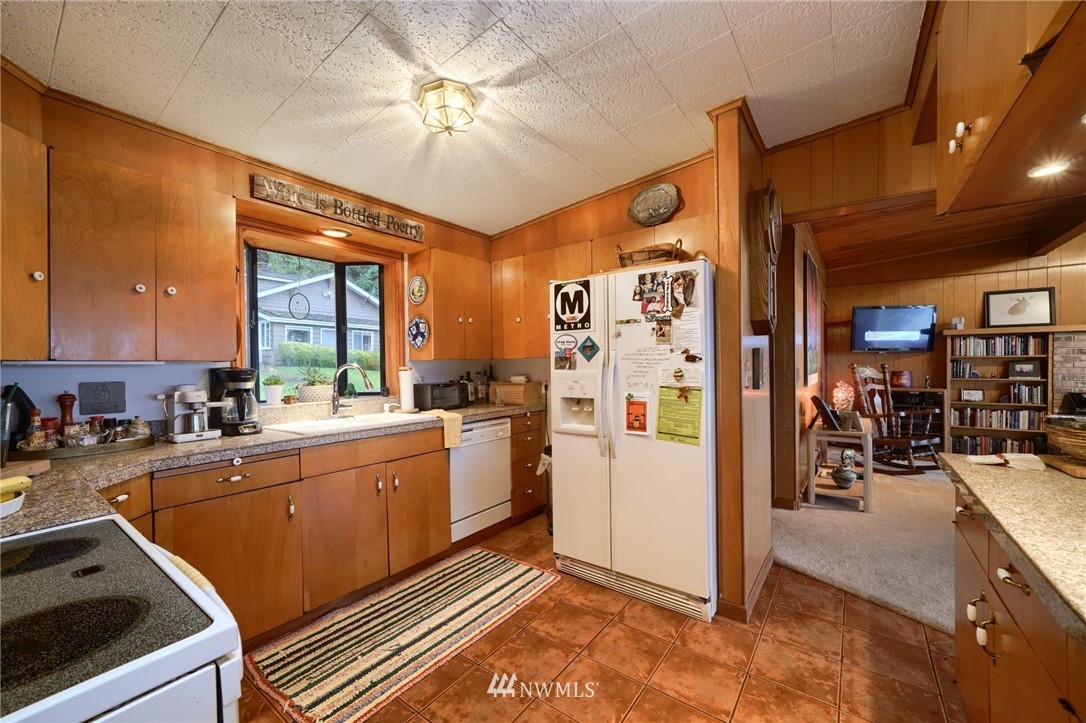 528 Maple Grove Road Camano Island, WA 98282 - Photo 13 of 25 Gallery Image 13