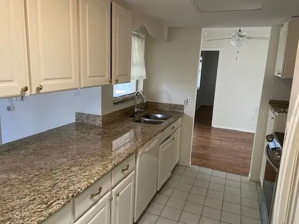 $2,450 | 17499 Hanna Road, Lutz, FL 33549