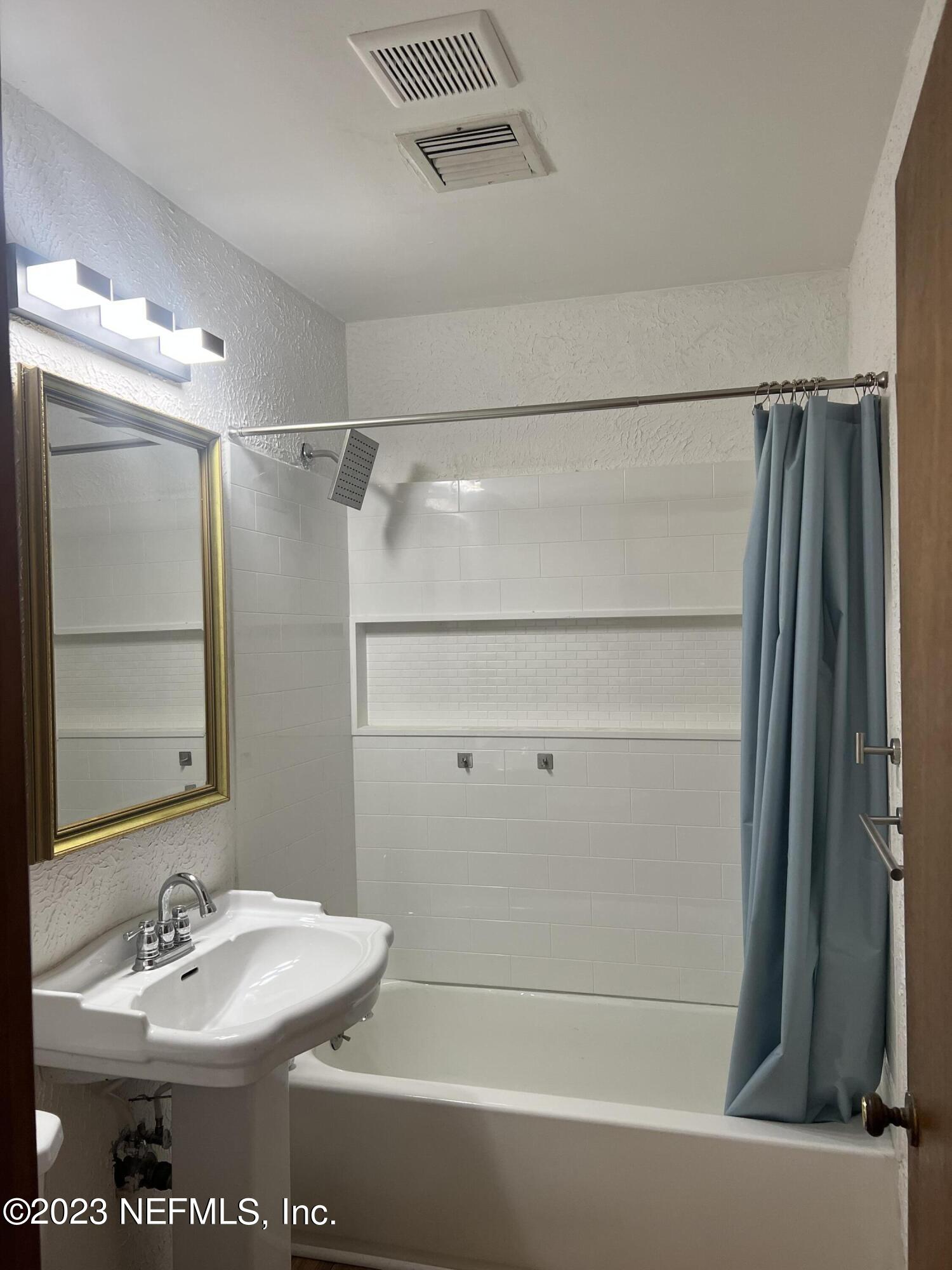 6004 Pickettville Road Jacksonville, FL 32254 - Photo 29 of 33 Bath 2