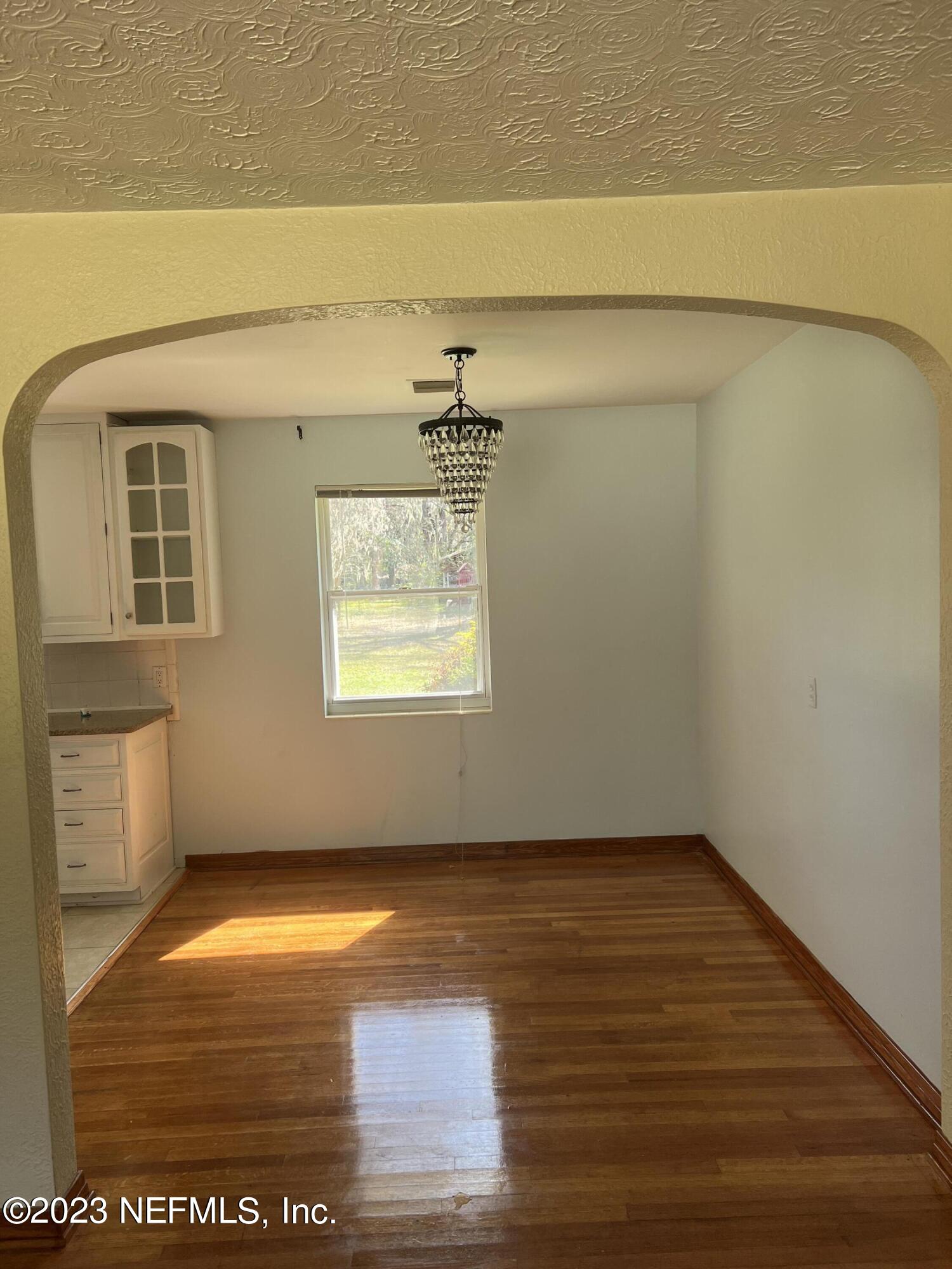 6004 Pickettville Road Jacksonville, FL 32254 - Photo 9 of 33 Dining Room