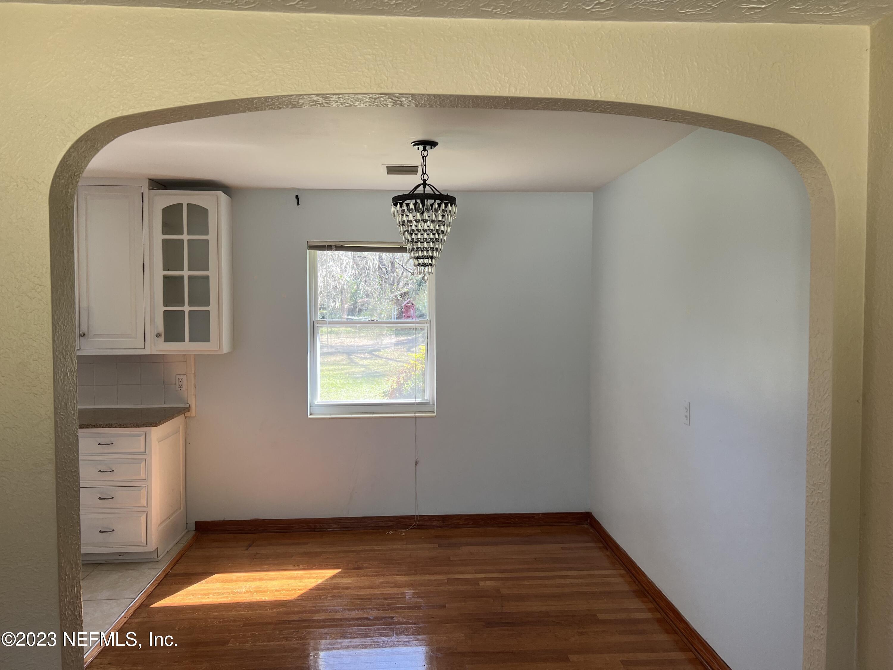 6004 Pickettville Road Jacksonville, FL 32254 - Photo 10 of 33 Dining Room