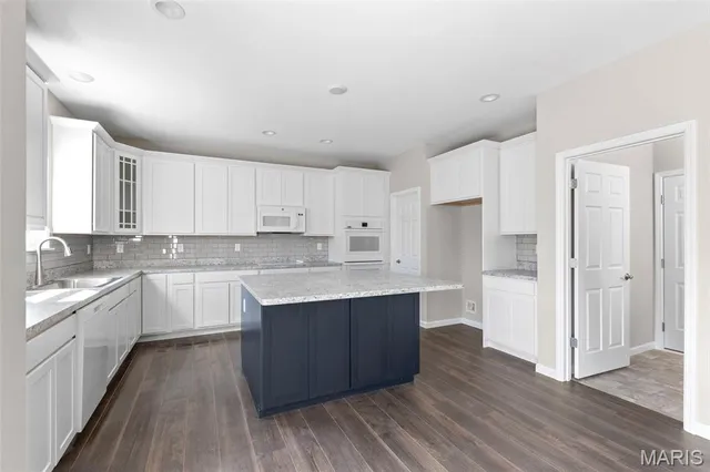 $502,900 | 2 Hermitage Ii At Langeneckert Farms Estates Street, St. Louis, MO 63129