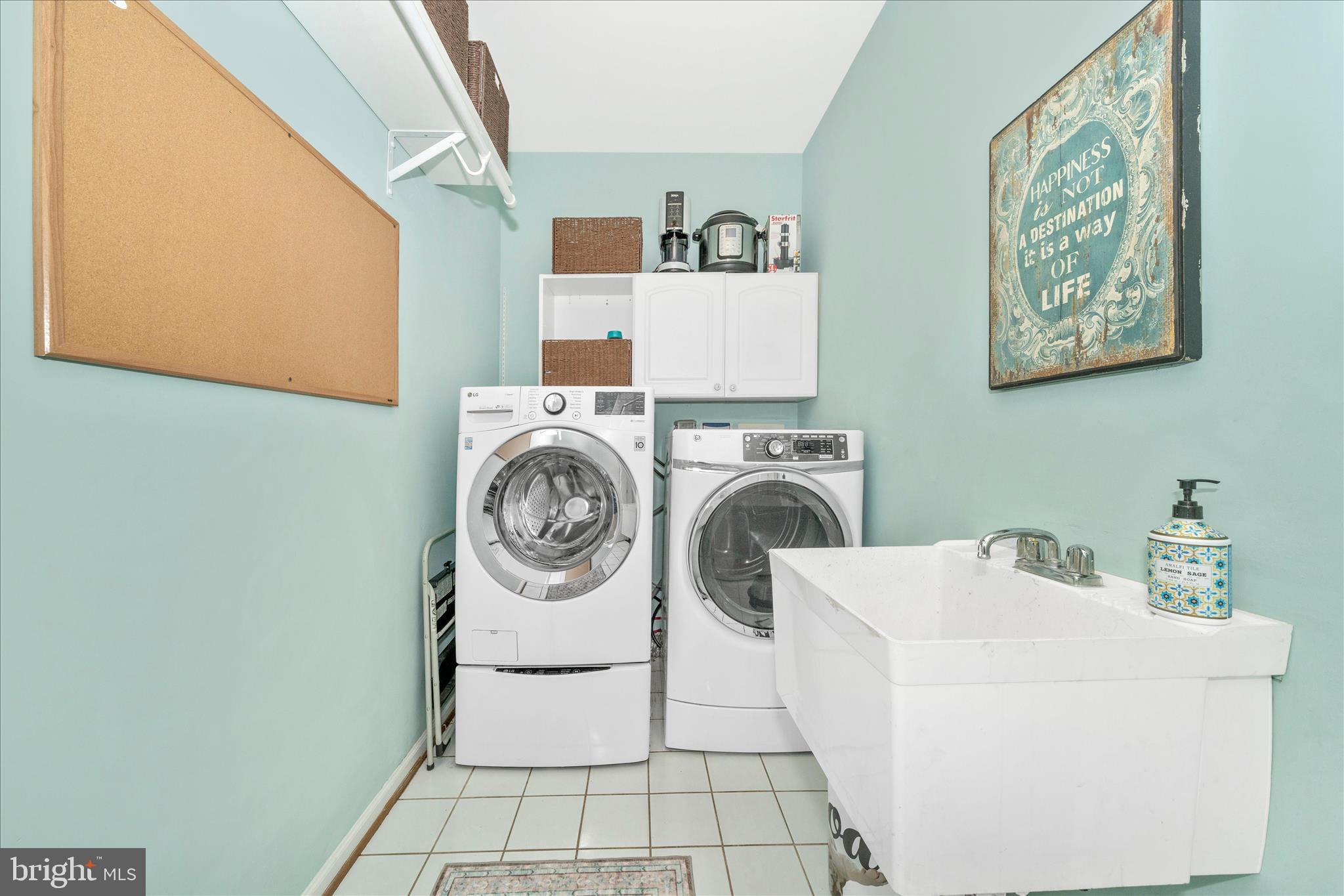 9607 Greenel Road Damascus, MD 20872 - Photo 42 of 102 Laundry Room
