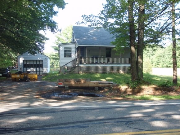156 Lowell Street Rochester, NH 03867 - Photo 1 of 1