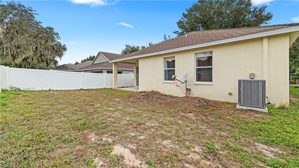 7947 Terrace Ridge Drive Temple Terrace, FL 33637 - Photo 28 of 38 Back of house