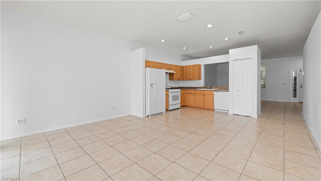 7947 Terrace Ridge Drive Temple Terrace, FL 33637 - Photo 38 of 38 Kitchen & dining room, open floor plan