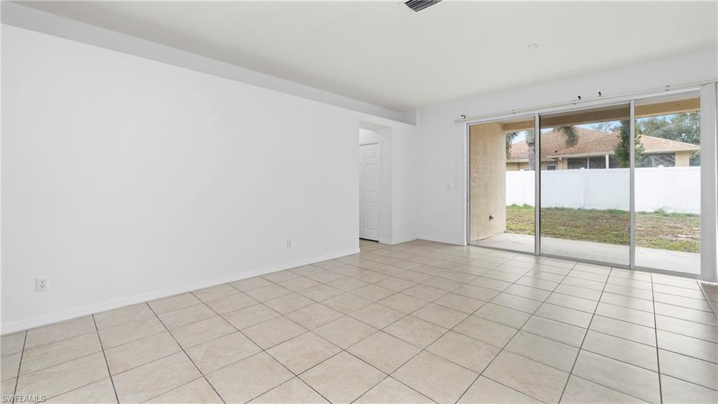 7947 Terrace Ridge Drive Temple Terrace, FL 33637 - Photo 9 of 38 Dining room area
