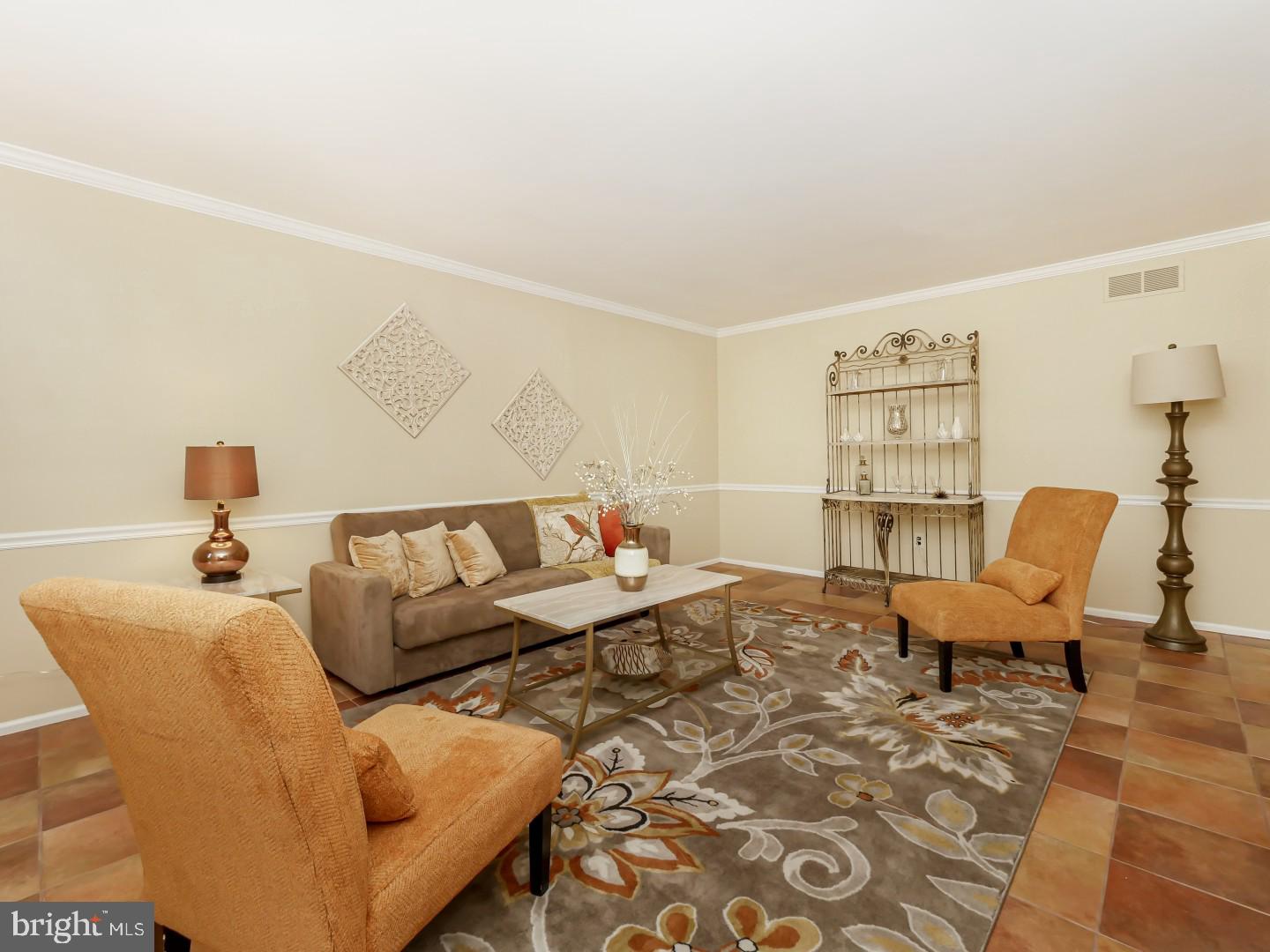 329 Flint Road Langhorne, PA 19047 - Photo 7 of 45 Gallery Image 7