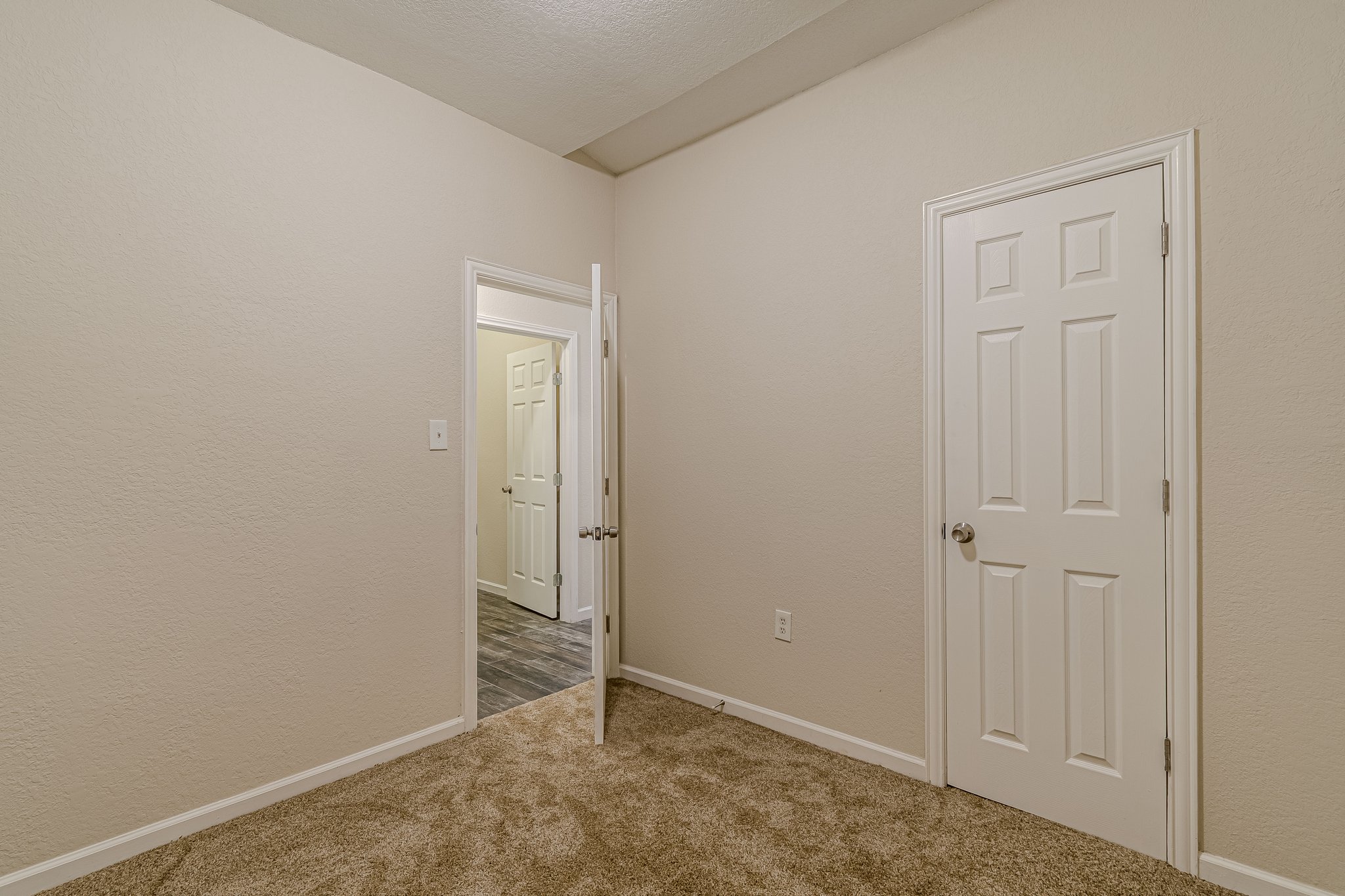 560 Persimmon Pass Fischer, TX 78623 - Photo 18 of 26 an empty room with closet area
