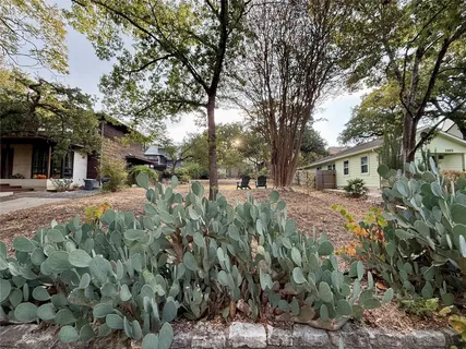 $1,100,000 | 2005 Forest Trail, Austin, TX 78703