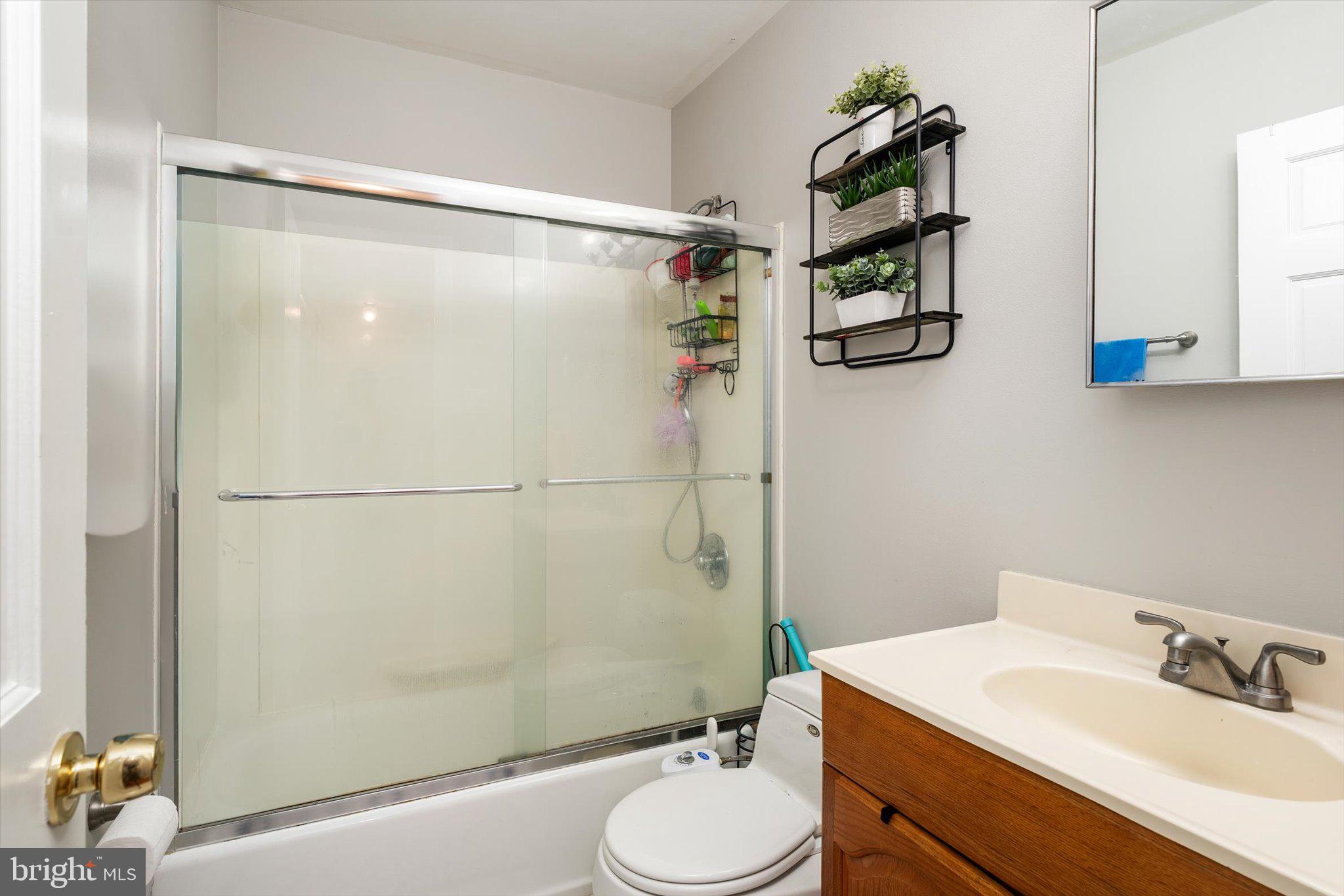 571 Fairfield Road East Windsor, NJ 08520 - Photo 11 of 18 Gallery Image 11