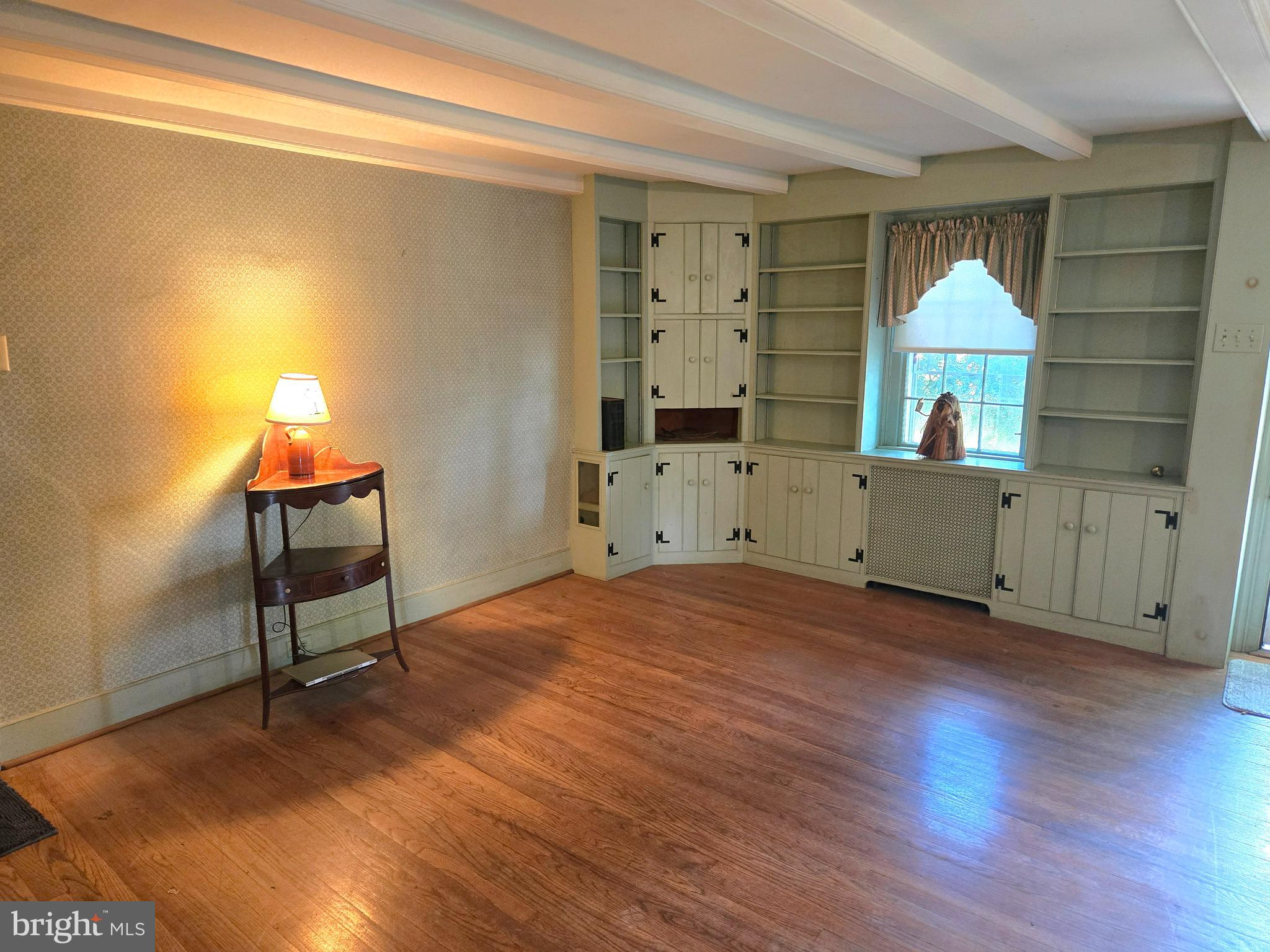 6750 Phillips Mill Road New Hope, PA 18938 - Photo 16 of 37 Living Room