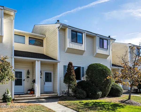 $450,000 | 314 Middlewood Road, Middletown, NJ 07748