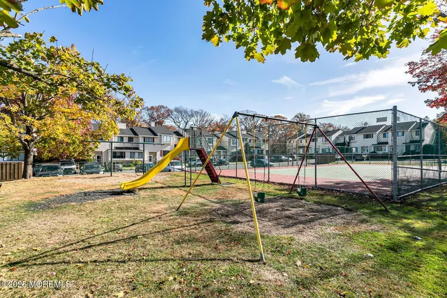 $450,000 | 314 Middlewood Road, Middletown, NJ 07748