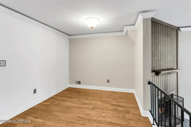 $450,000 | 314 Middlewood Road, Middletown, NJ 07748