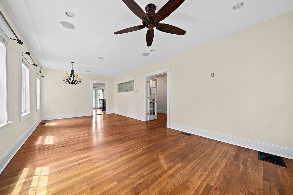 15 Avalon Road, Unit 1 Milton, MA 02186 - Photo 4 of 26 Gallery Image 4