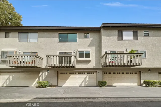 $1,698,000 | 10 Starfall, Unit 11, Irvine, CA 92603