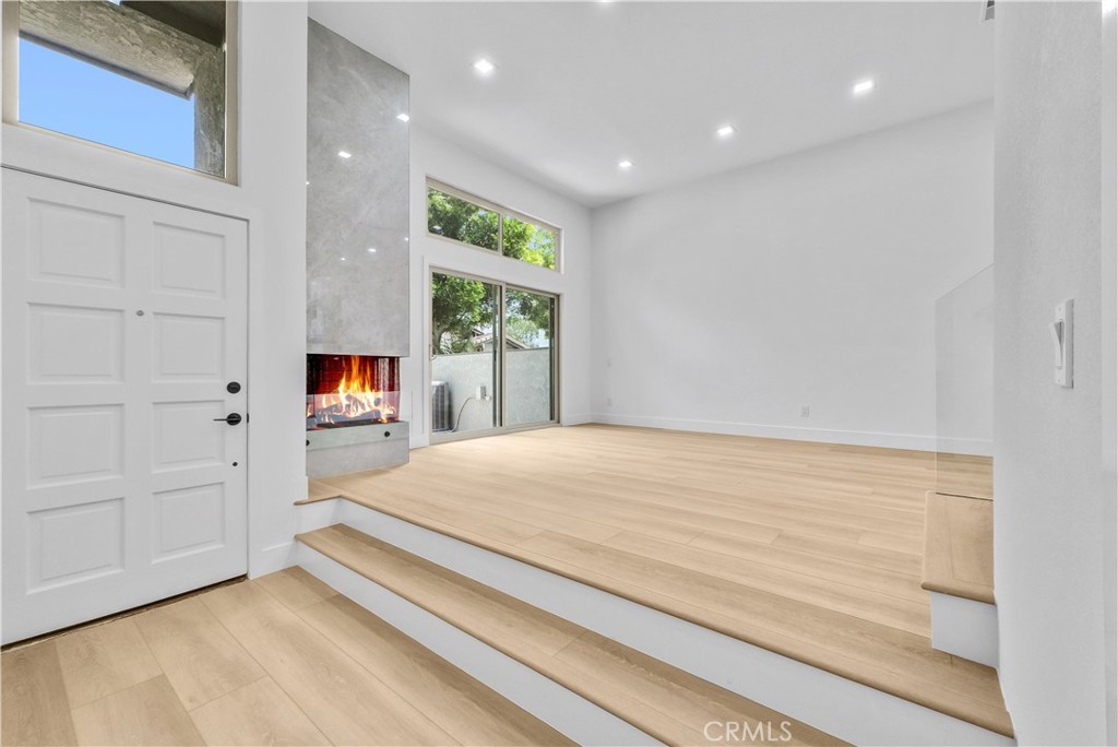 10 Starfall, Unit 11 Irvine, CA 92603 - Photo 3 of 29