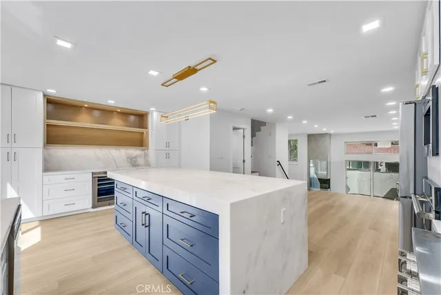 $1,698,000 | 10 Starfall, Unit 11, Irvine, CA 92603