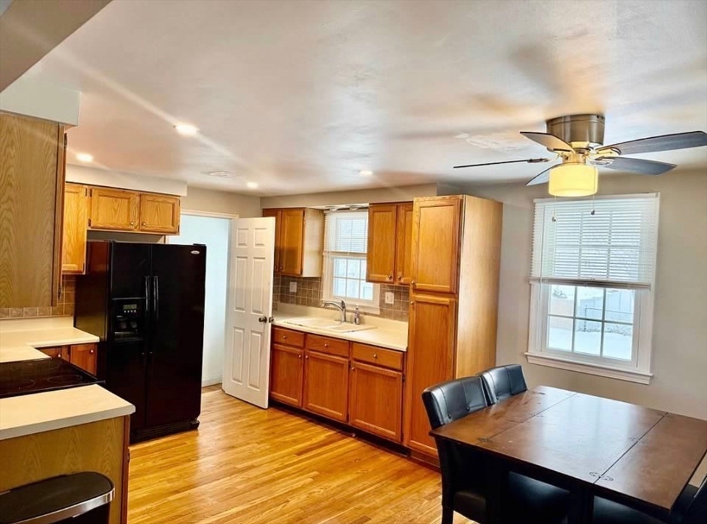 18 Dana Road Peabody, MA 01960 - Photo 12 of 28