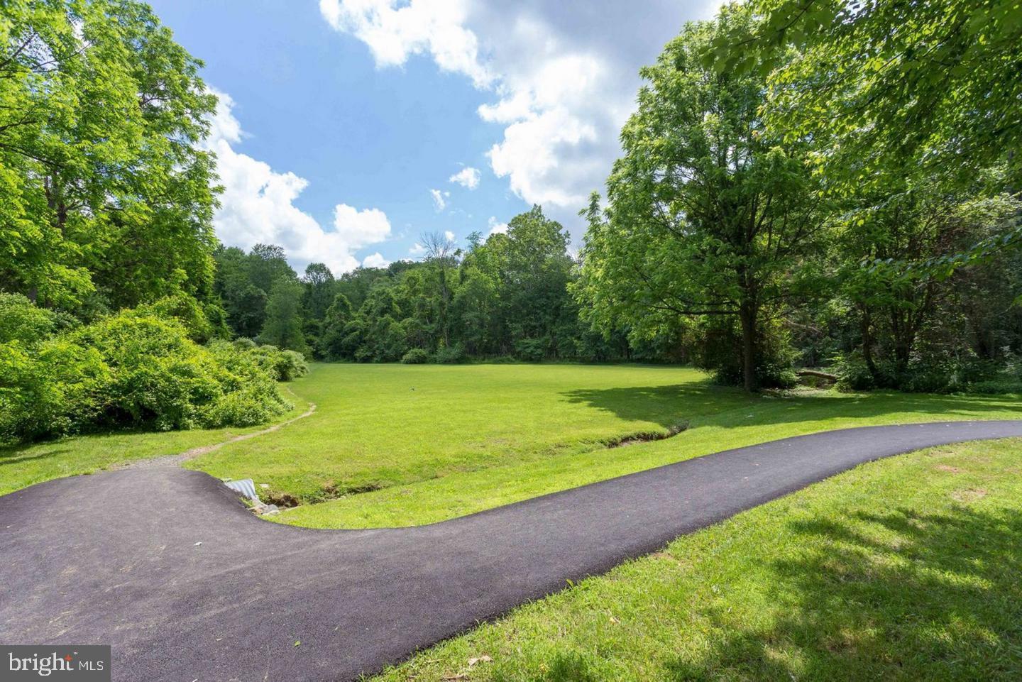 1714 Saddle Ridge Court Vienna, VA 22182 - Photo 15 of 21