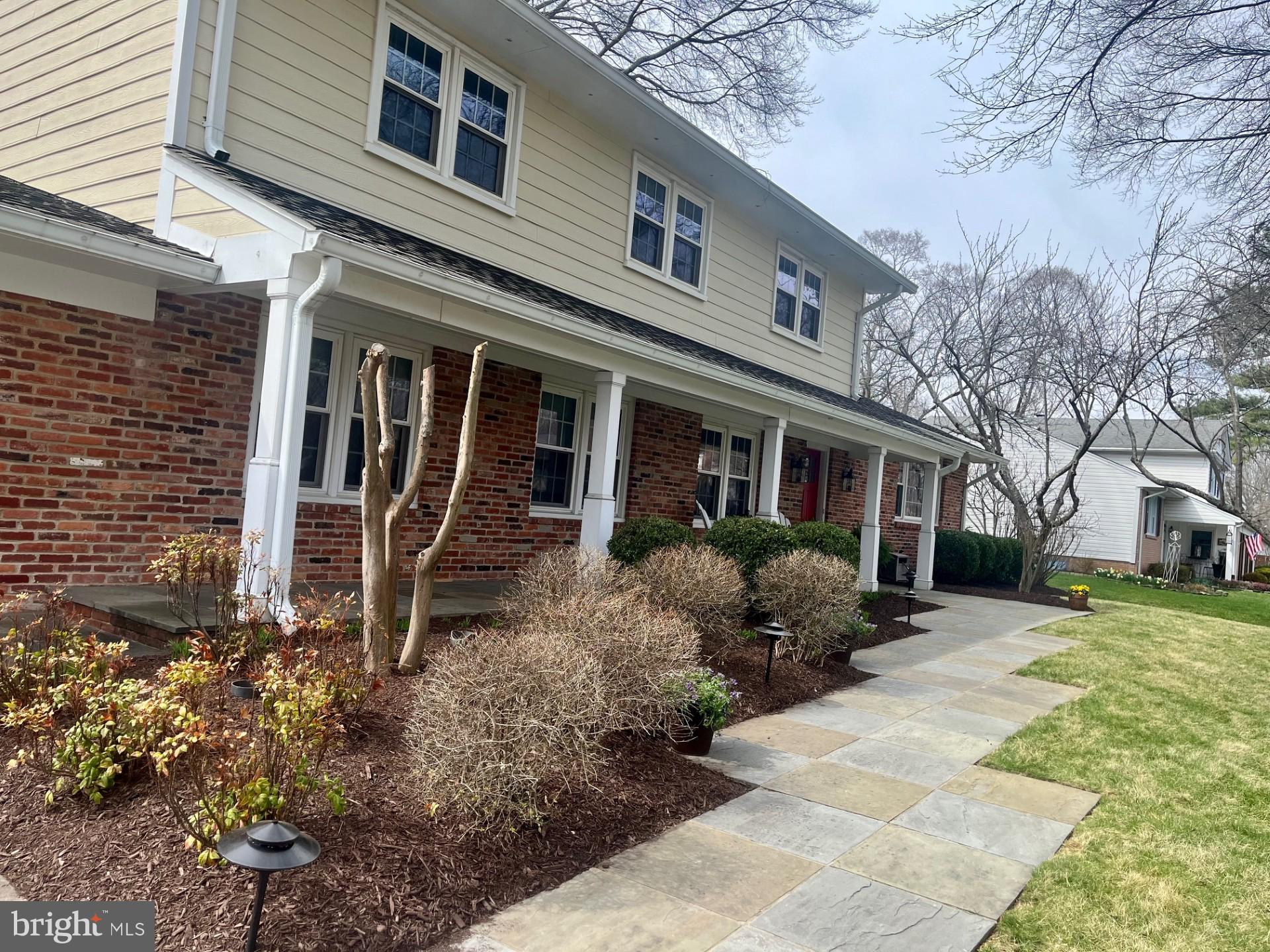 1714 Saddle Ridge Court Vienna, VA 22182 - Photo 3 of 21