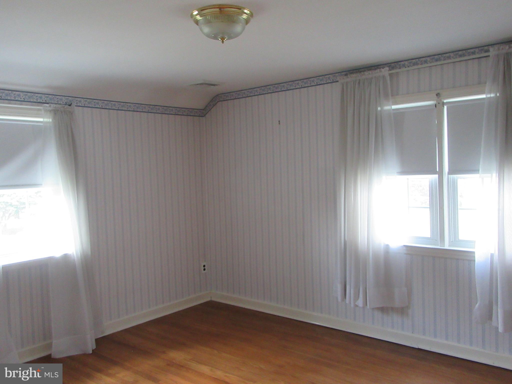521 Sherman Road Springfield, PA 19064 - Photo 17 of 28 Spacious Main Bedroom