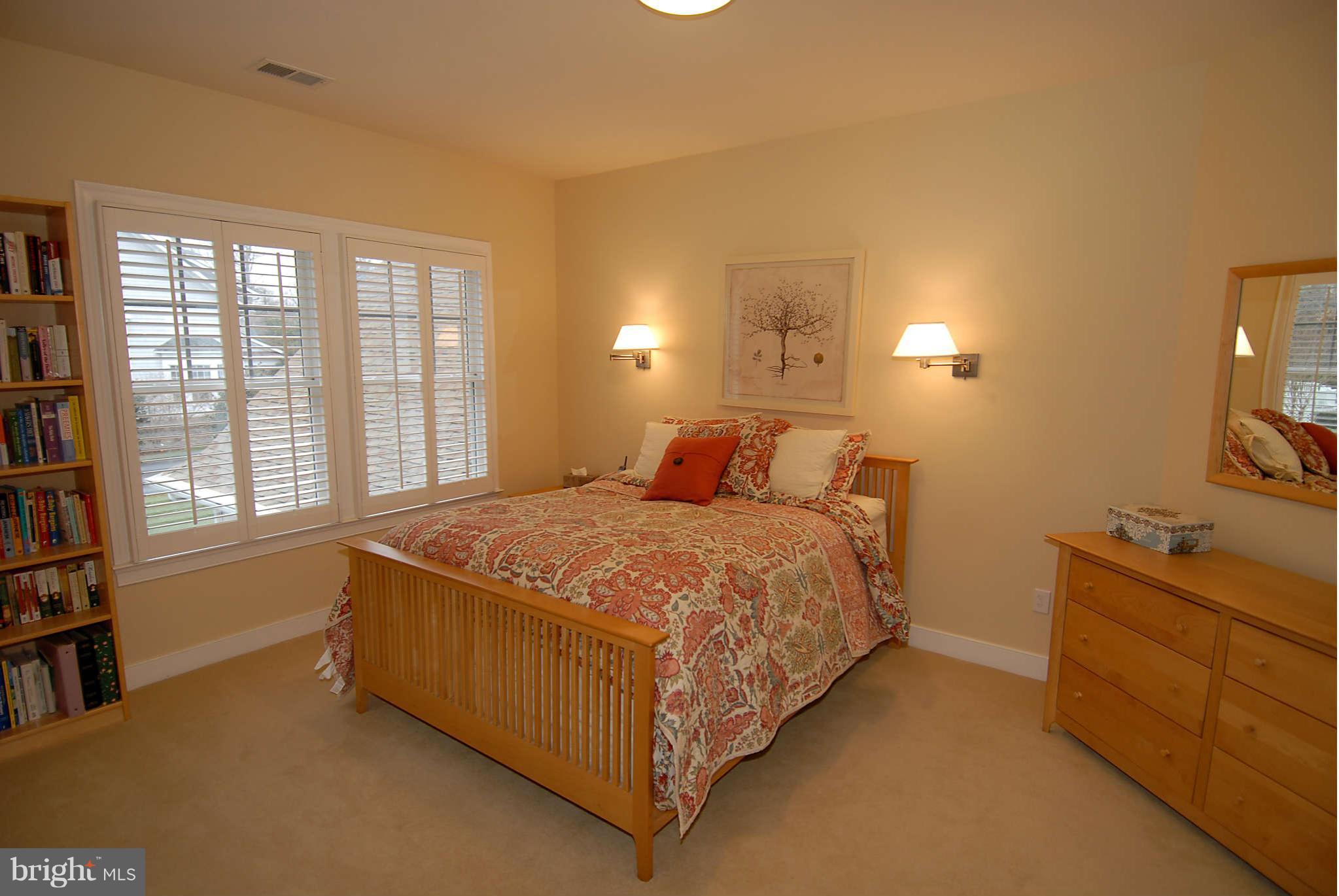7319 Gordons Road Falls Church, VA 22043 - Photo 18 of 30 guestroom